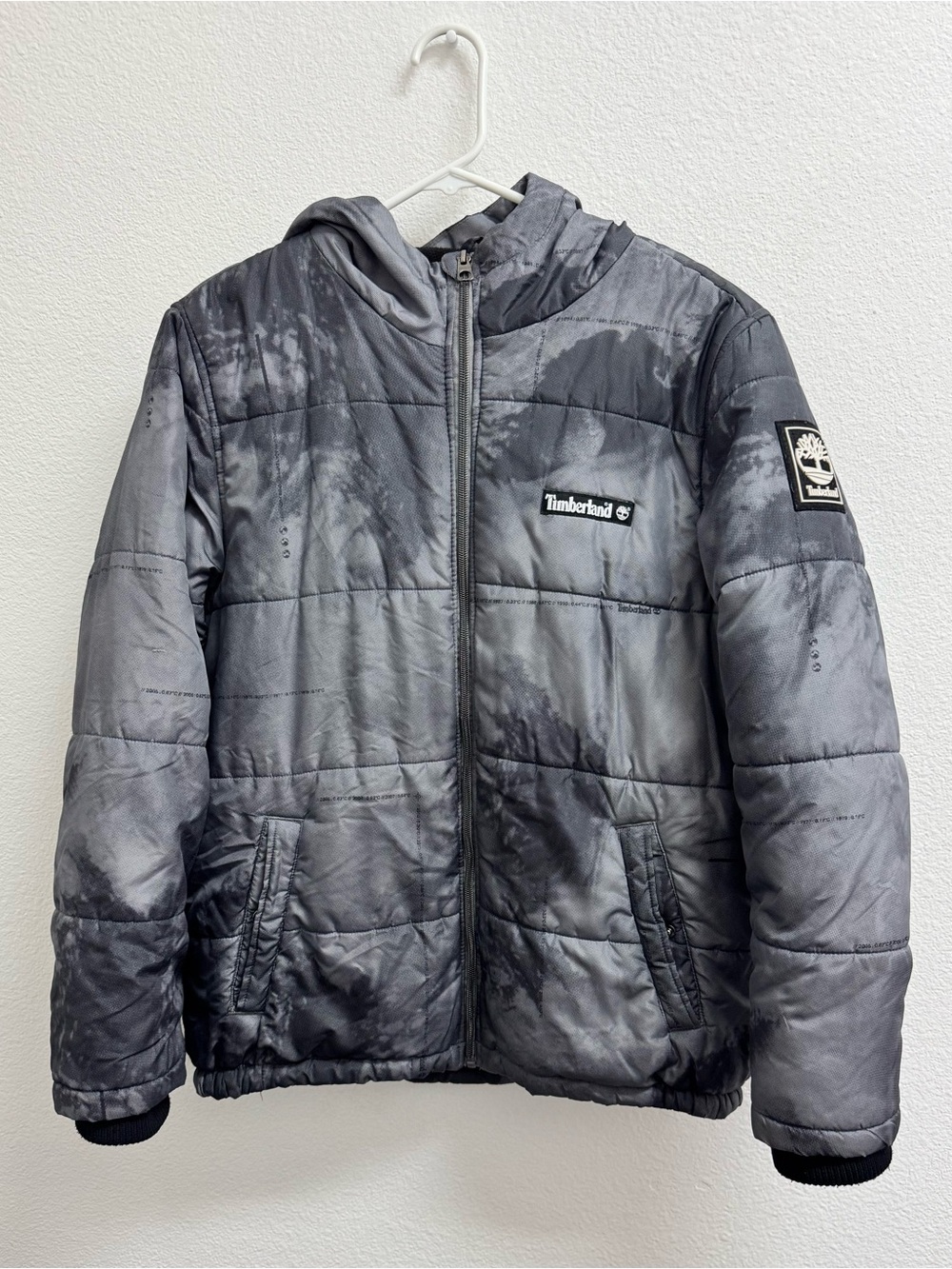 Timberland youth size XL (18-20) Gray & Black Hooded Puffer Jacket